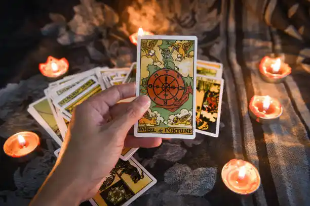 tarot cards Saucier